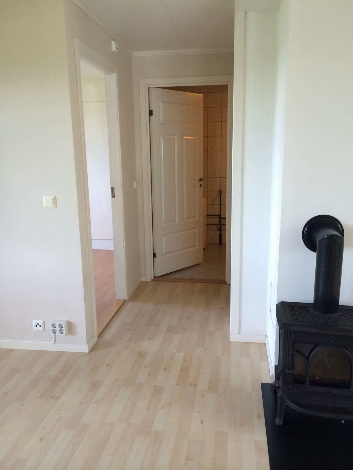 Stue, entre bad/soverom Galleribilde