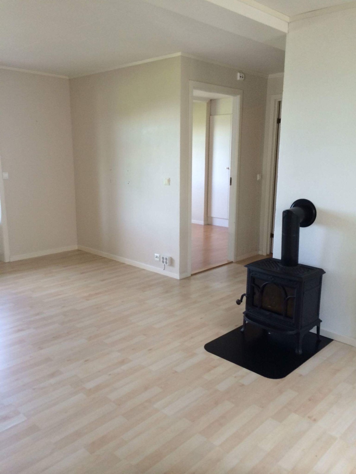 Stue/ peis ( i tillegg til vannbåren varme) Galleribilde