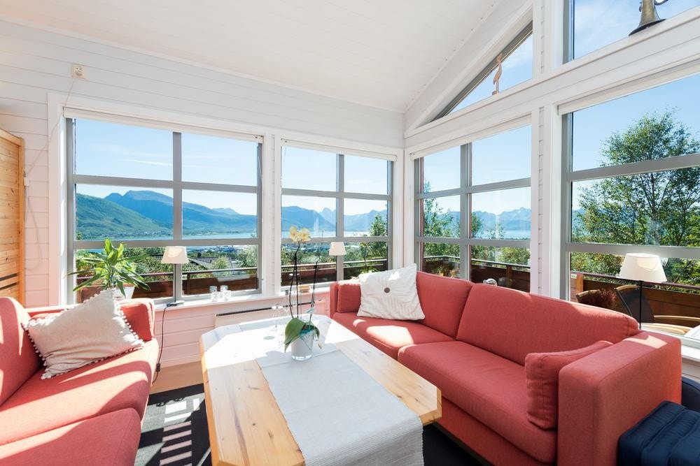 Stue med utsikt mot sørøst Galleribilde