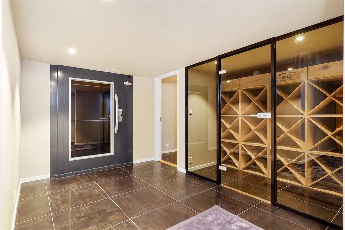 Egen vinkjeller Galleribilde