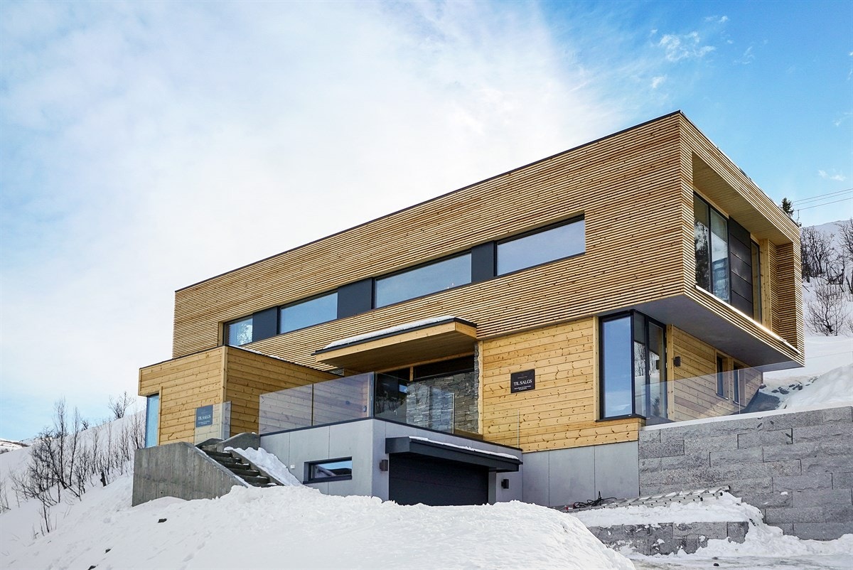 Spektakulær arkitektur - jordvame - garasje med direkte adkomst Galleribilde