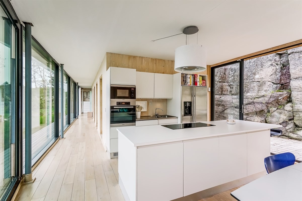 Stue/spisestue med åpen kjøkkenløsning Galleribilde