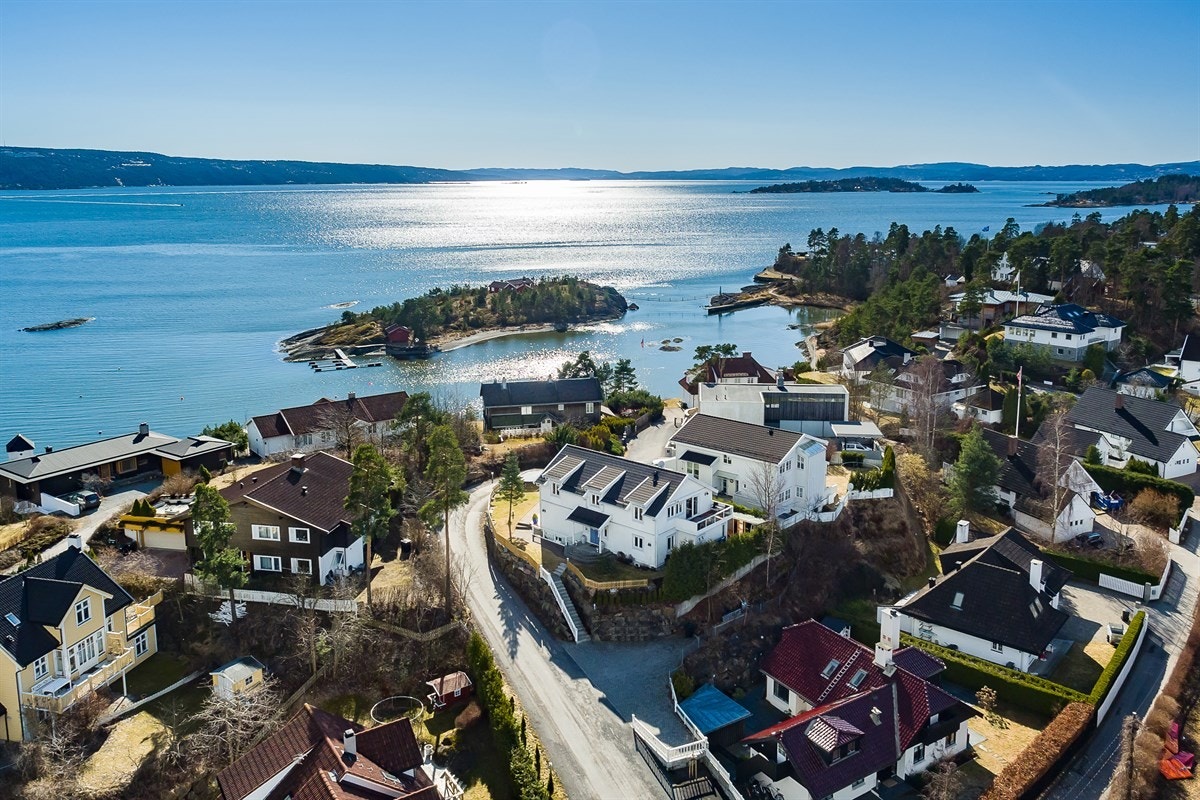 Ca. 50 meter fra sjøen Galleribilde