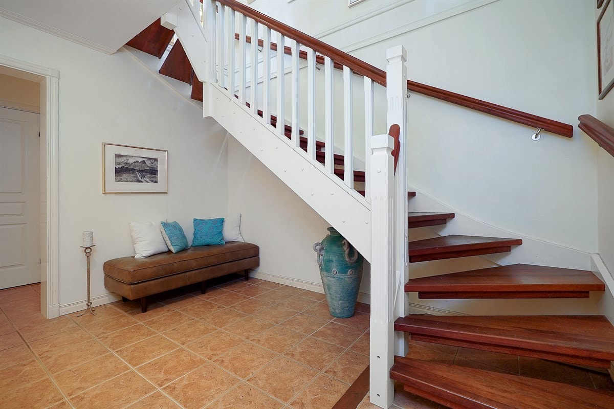 Hall underetasje Galleribilde