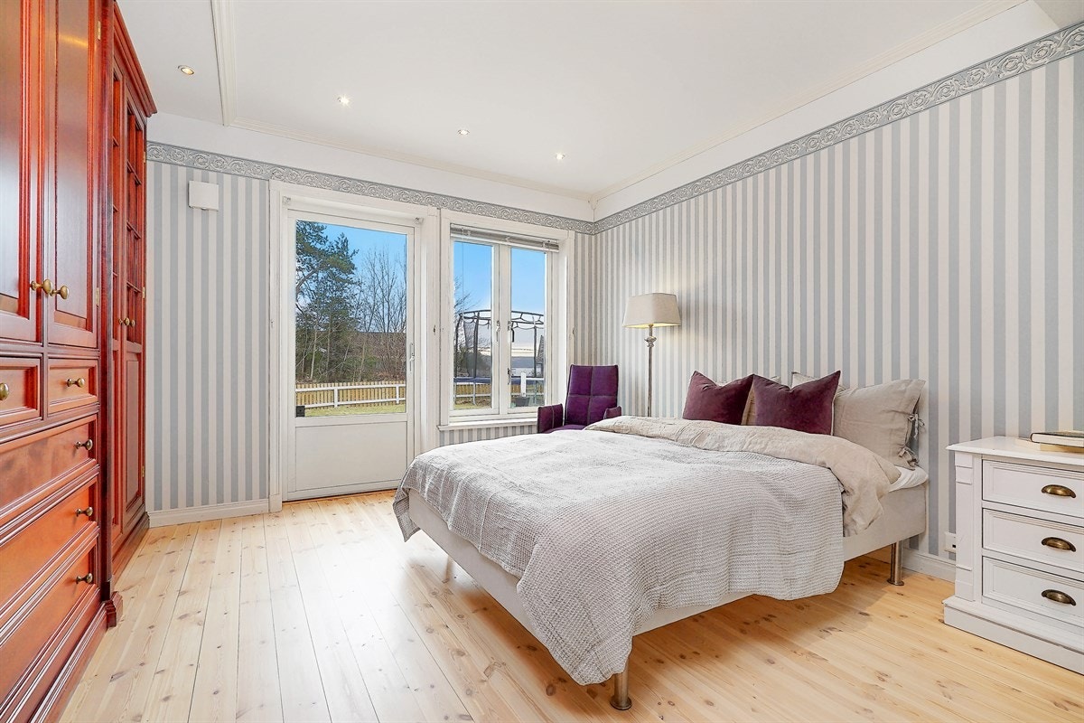 Soverom med utgang terrasse Galleribilde