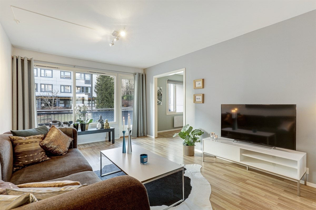 Boligen har en god planløsning, som passer for både liten og stor i familien. Galleribilde