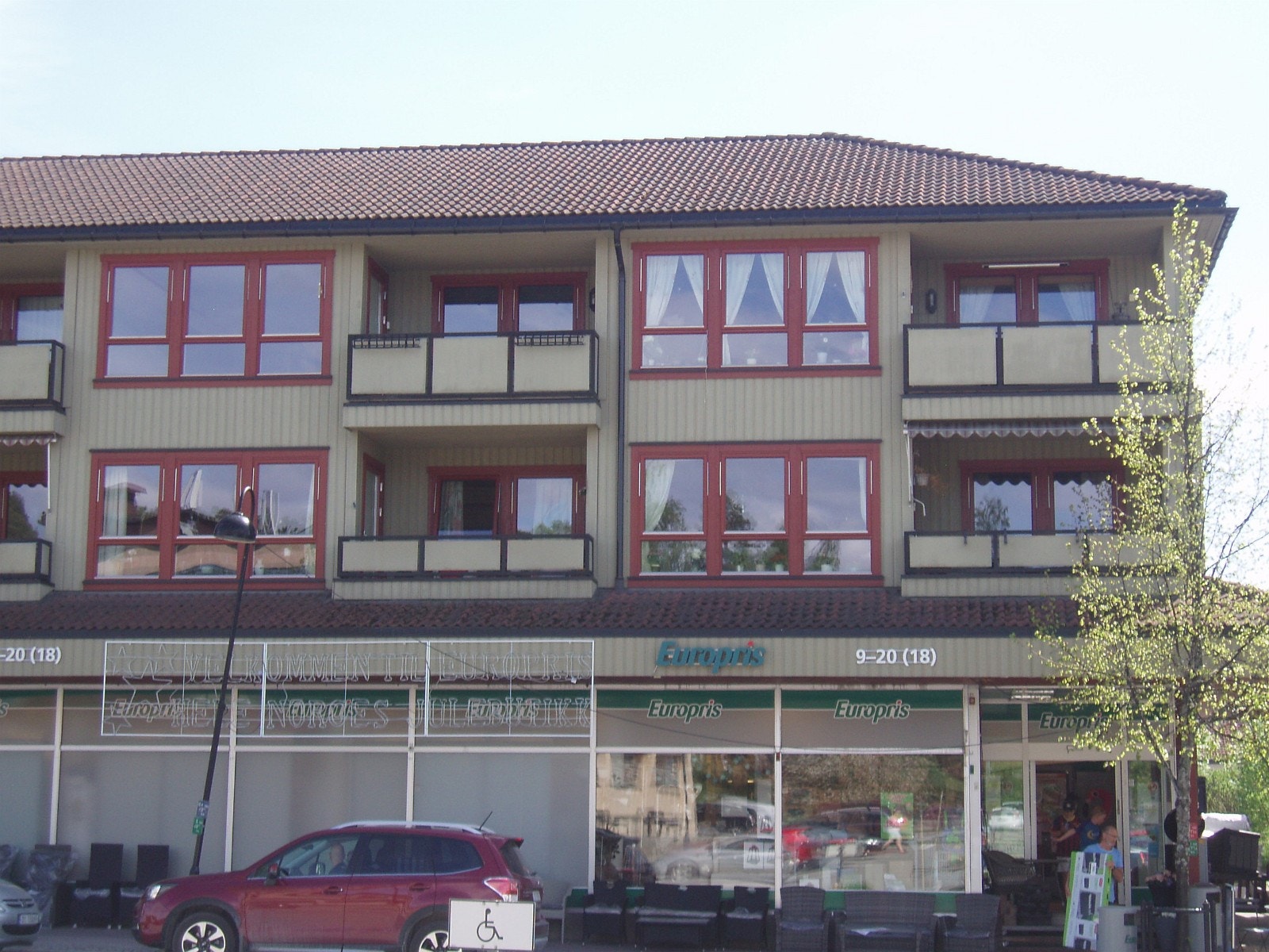 Sett fra Herredshusplassen, i 3. etasje Galleribilde