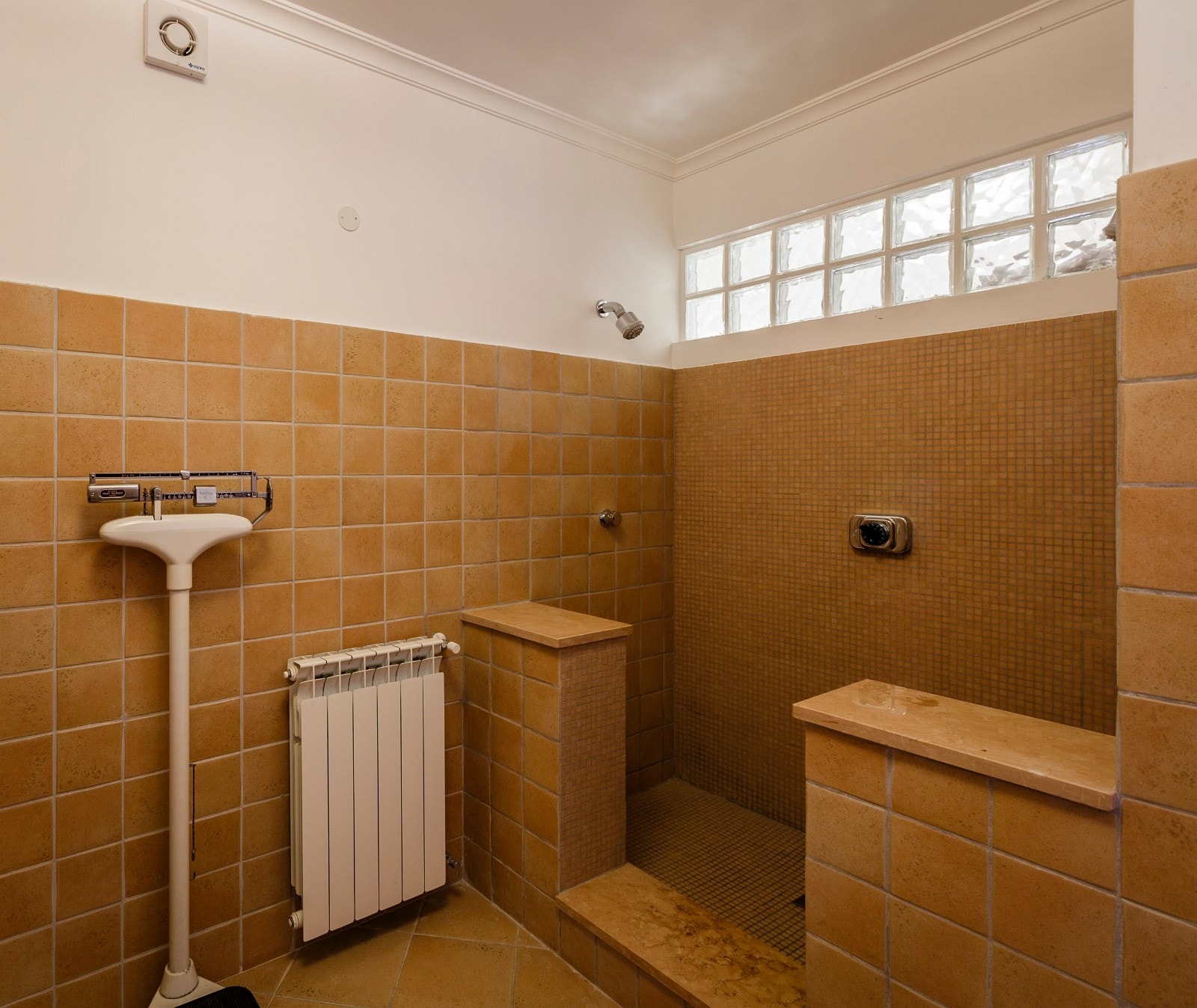 Garderobe treningsrom Galleribilde