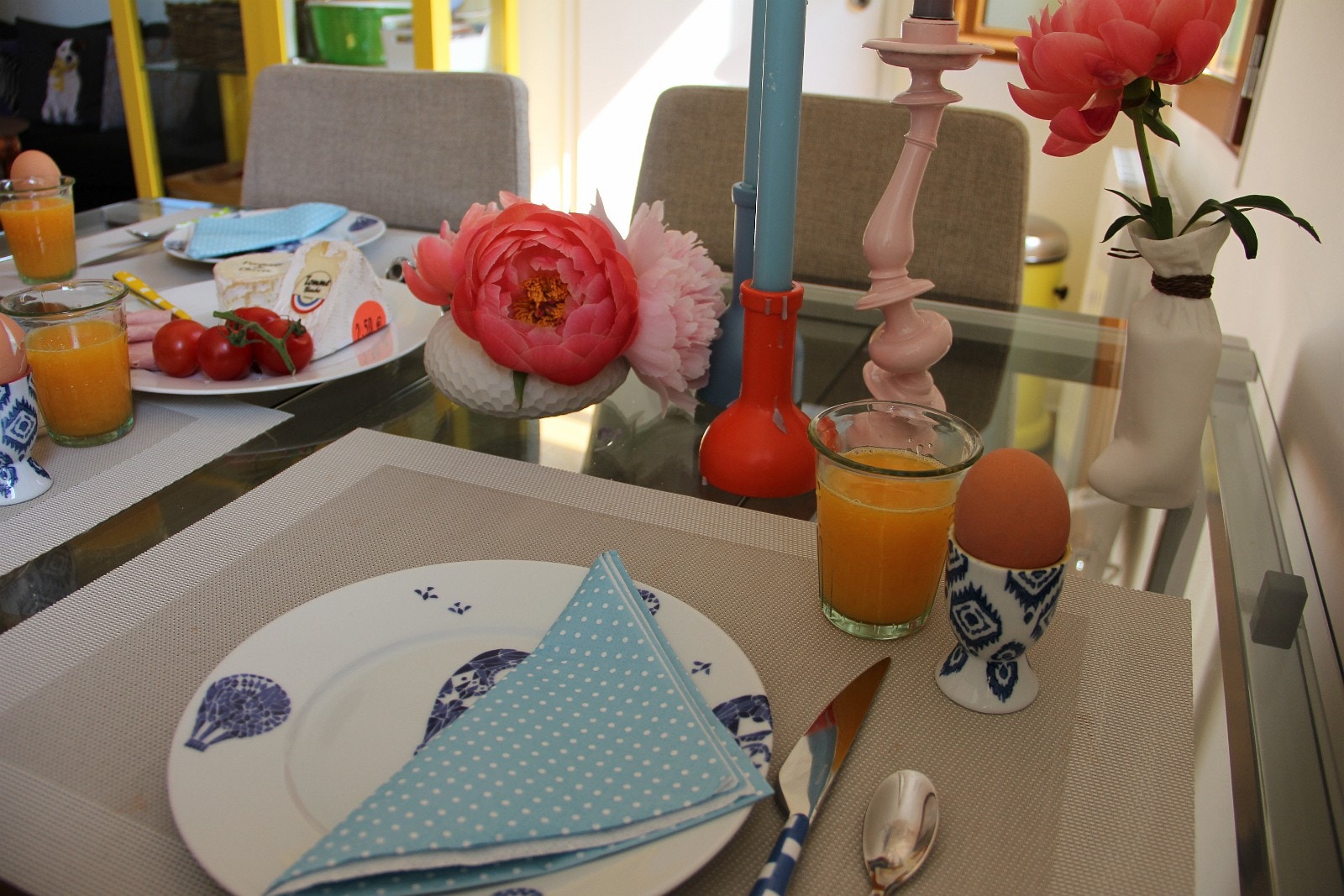 Friskpresset juice - elpressen står klar til bruk Galleribilde