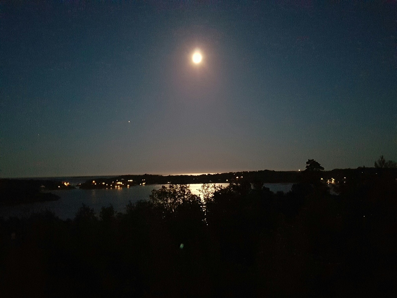 Sommernatt Galleribilde