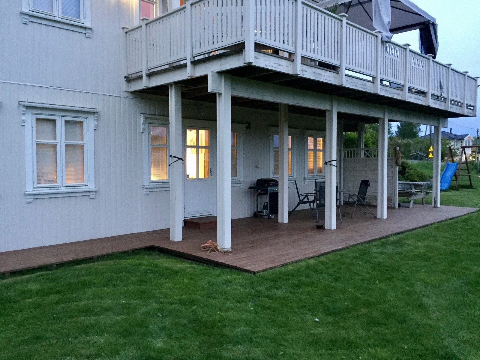 Fin terrasse med god plass Galleribilde