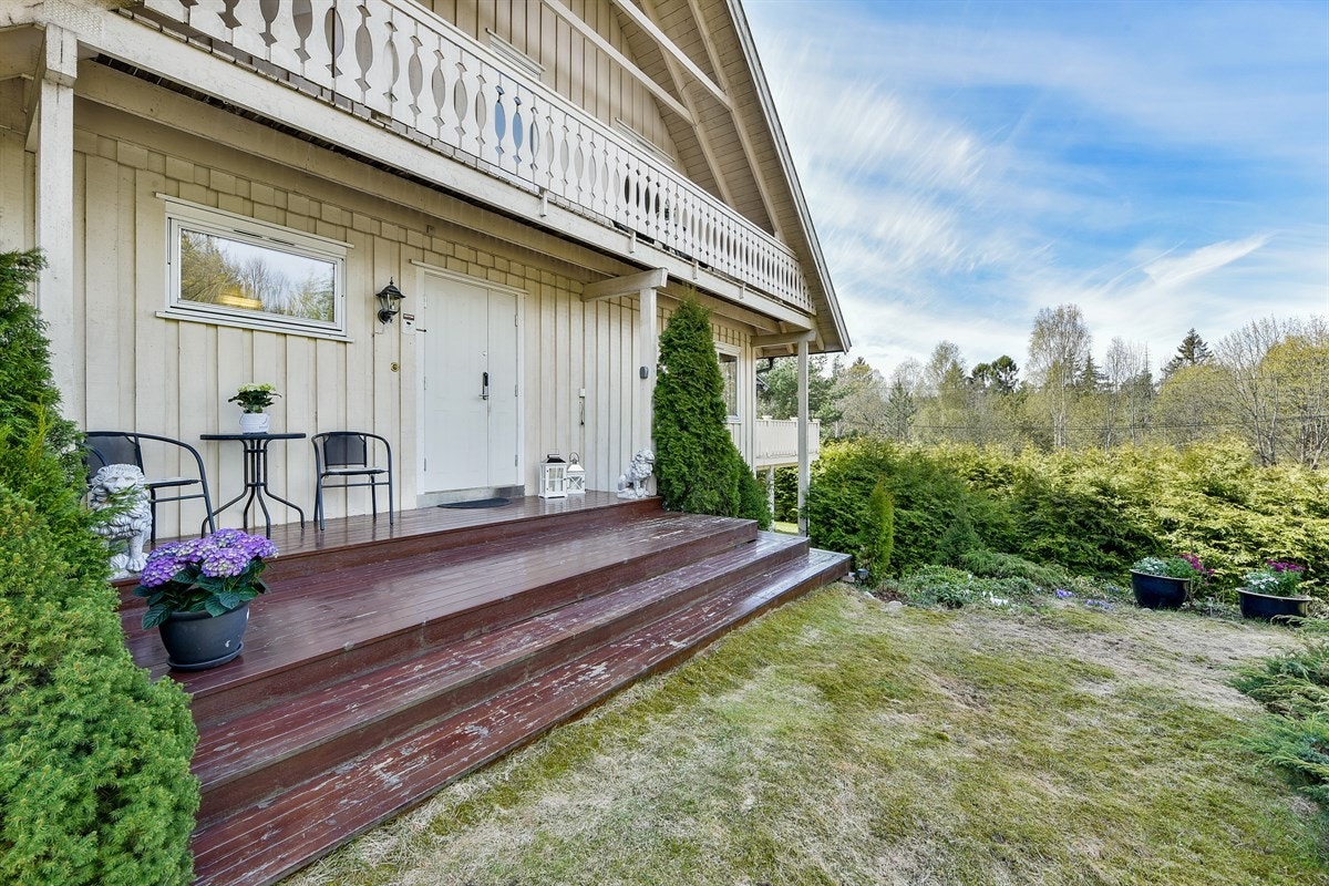 Boligen har ellers både en fin terrasse og en lun balkong som dekker sol fra morgen til kveld. Galleribilde