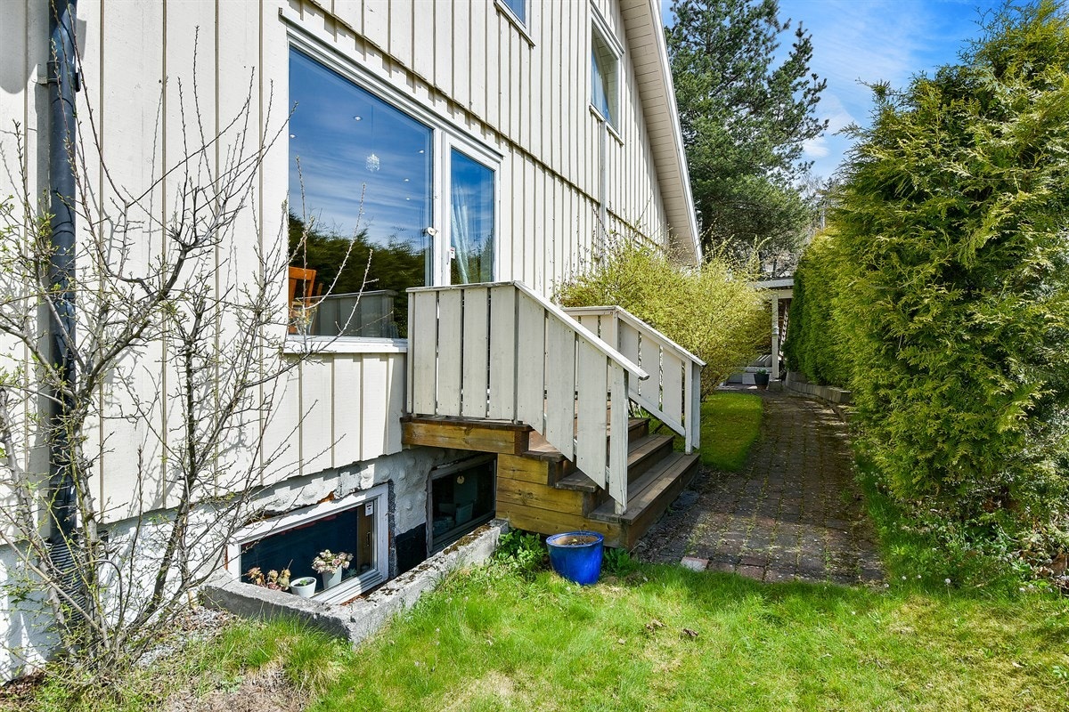 Fra stue nr. 2 er det direkte adkomst til hagen. Galleribilde