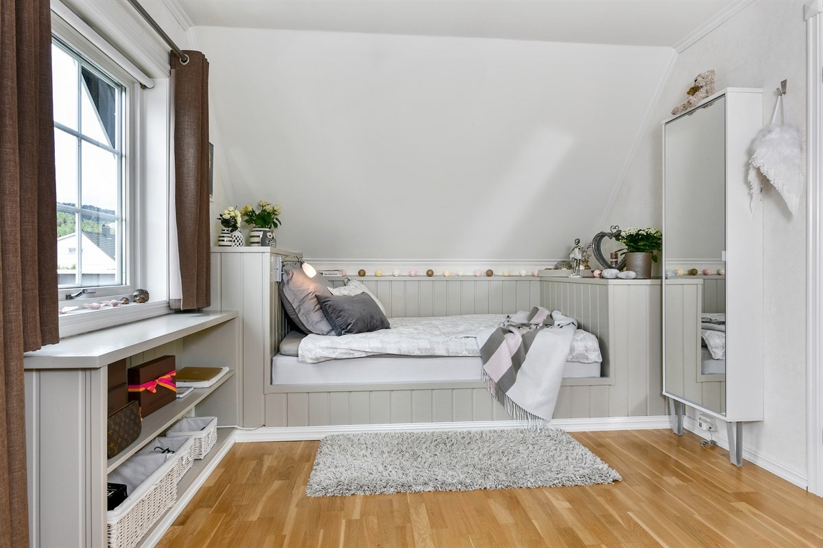 Soverom 3 med plass for garderobeløsning. Galleribilde