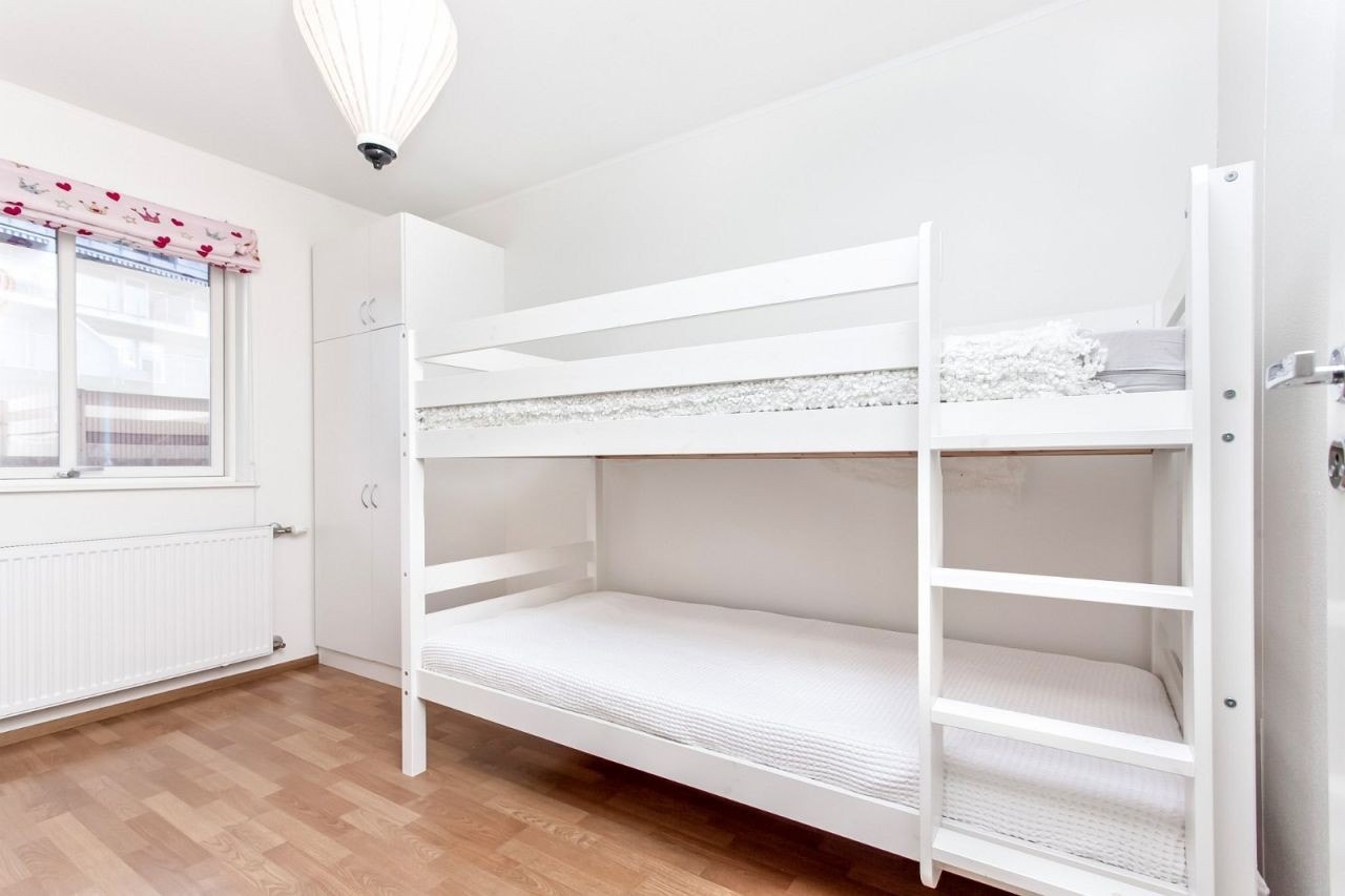 Soverom med stor vindu Galleribilde