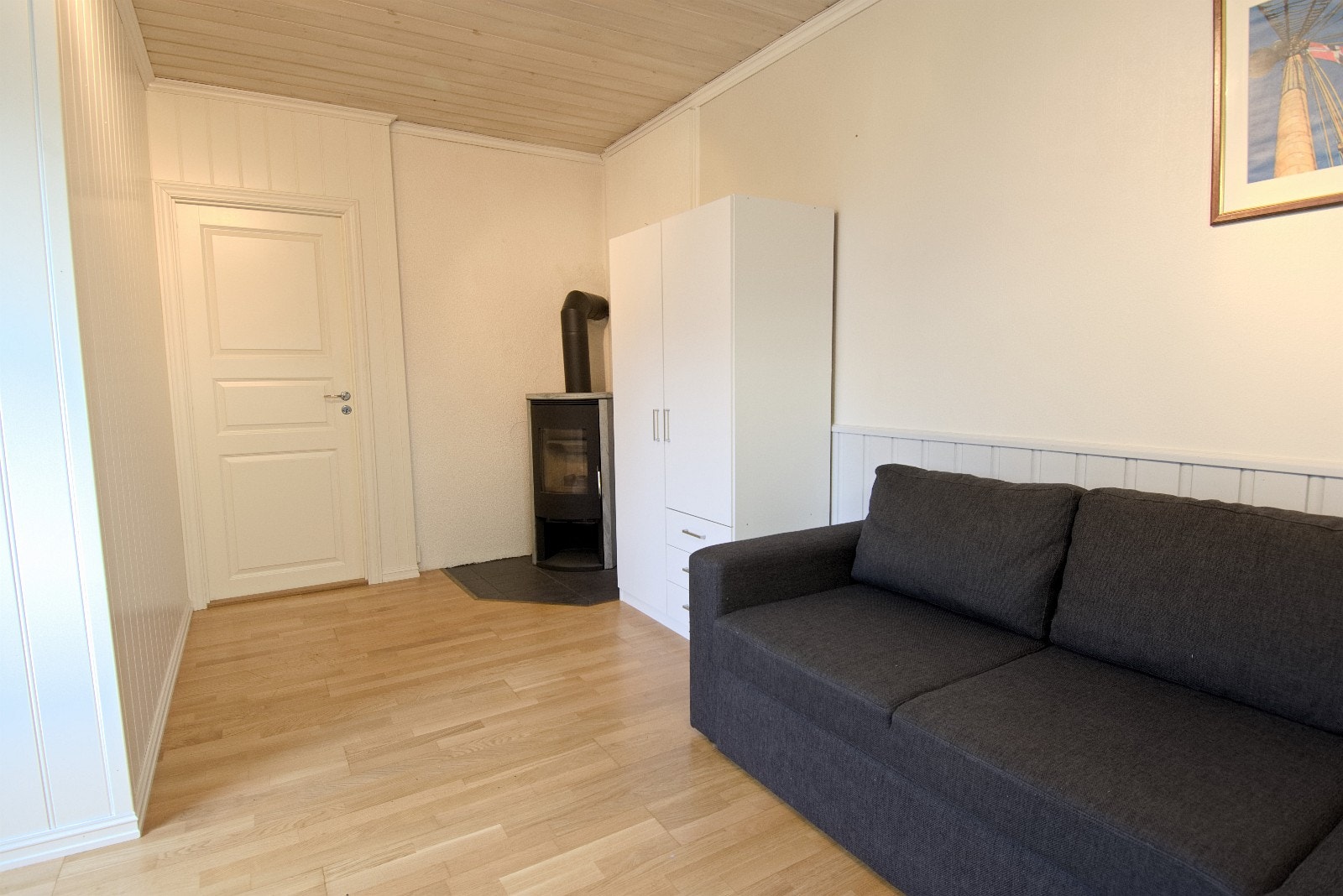 Rom 1. etg 14m2. Utleid Galleribilde