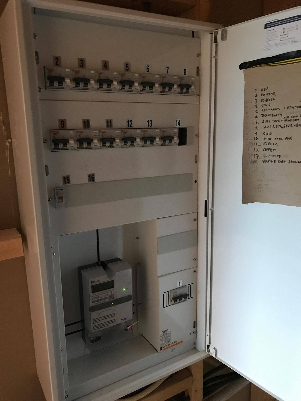 Alt elektrisk nytt i hele huset i 2007 Galleribilde