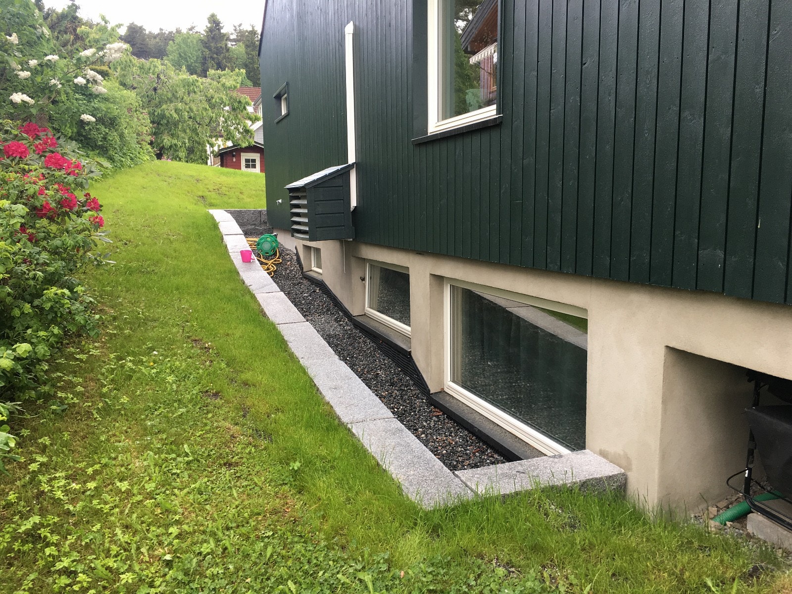 Vinduene til hybelen sett utenfra. Galleribilde