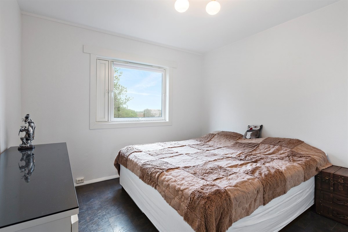 Soverom 1 - Garderobeløsning på soverommet Galleribilde