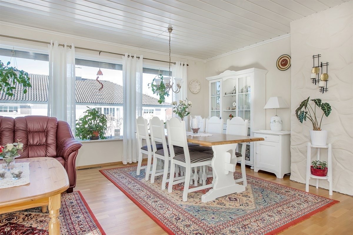 Fin plass til spisestue Galleribilde