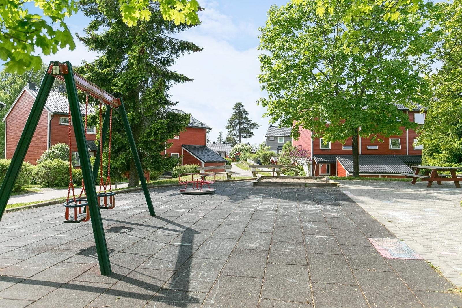 Lekeplasser i nabolaget Galleribilde
