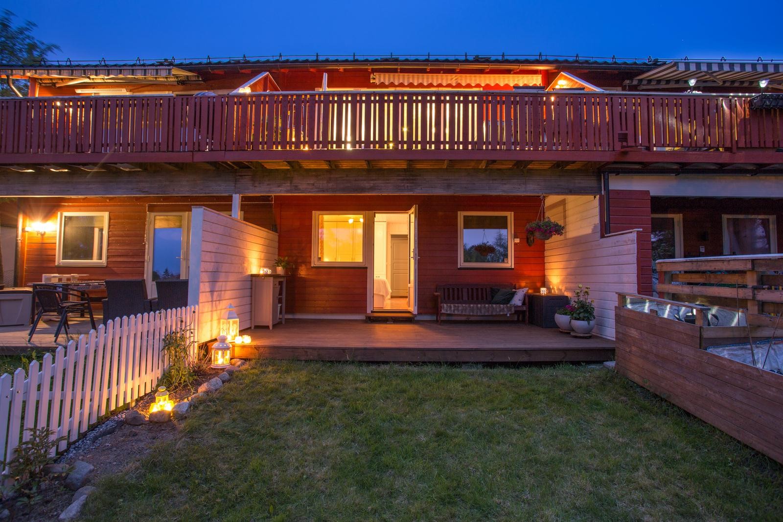 Meget koselig hage med skjermet beliggenhet. Barnevennlig og rolig Galleribilde