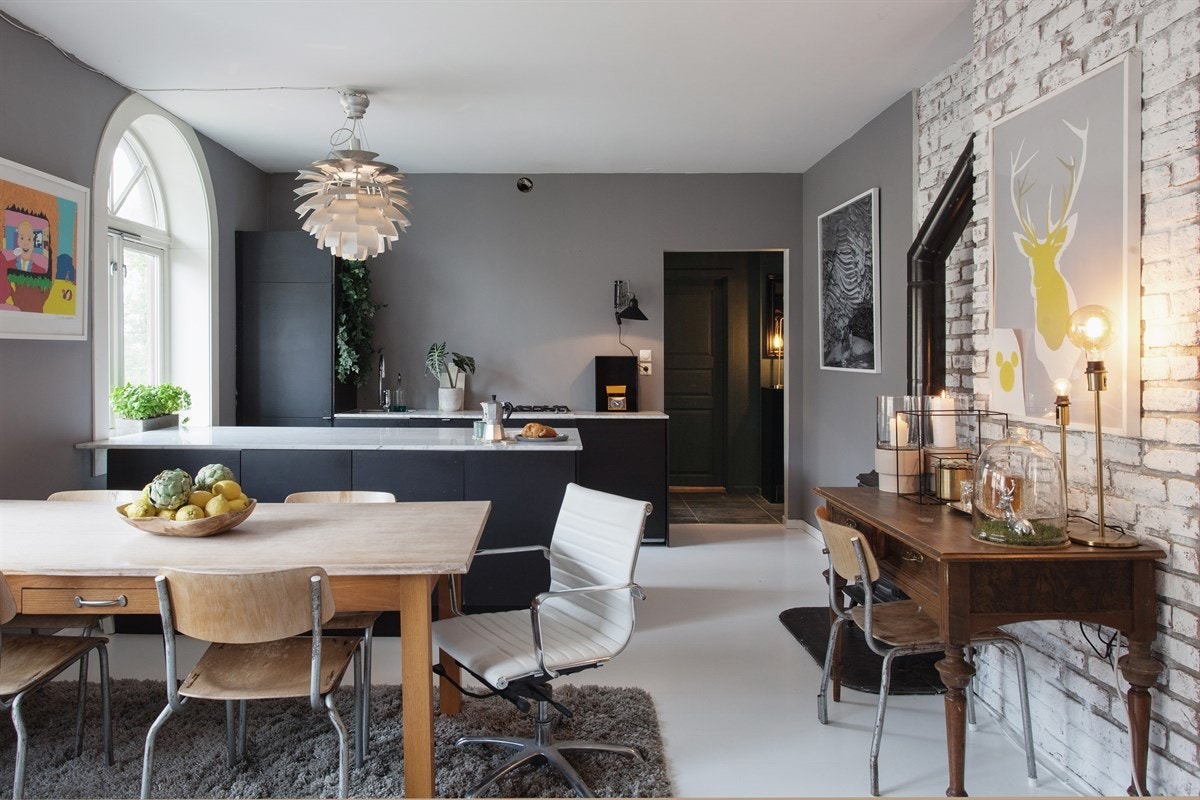 Innbydende stue med åpen løsning Galleribilde