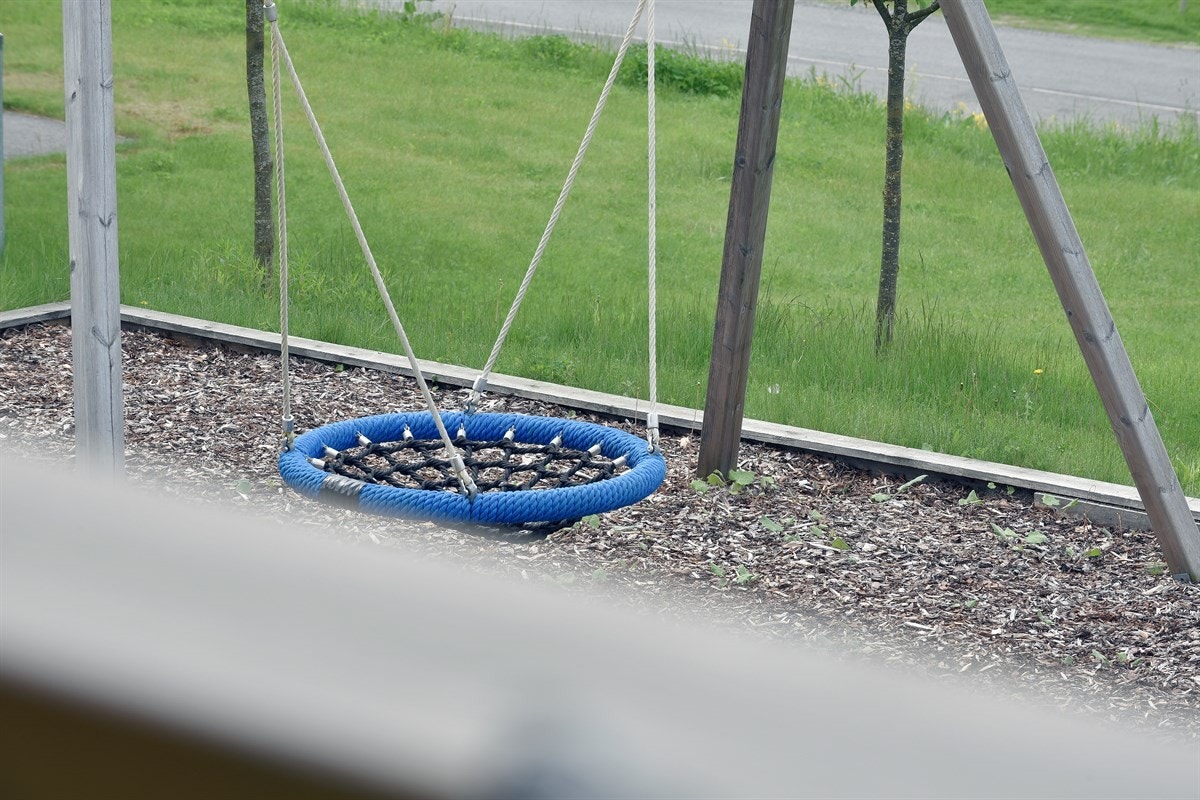 På felleseiendommen er det etablert en liten lekeplass. Galleribilde