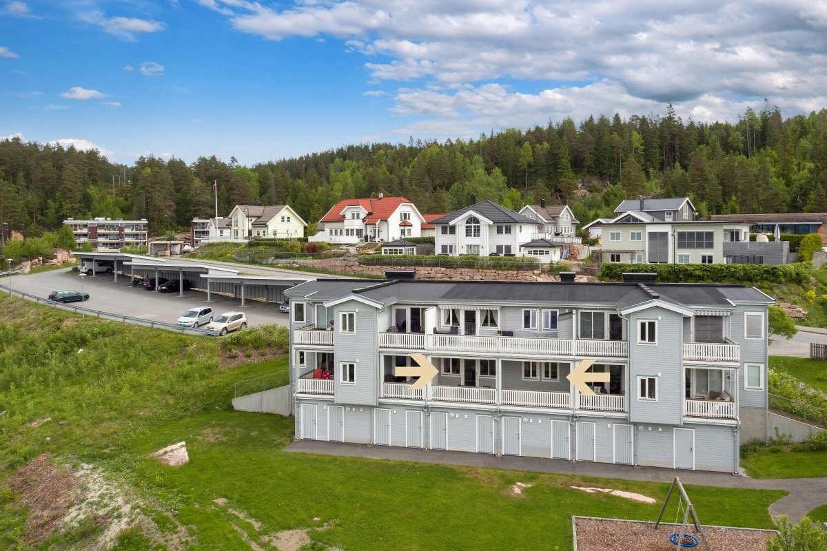 Leiligheten er vist med piler. Galleribilde