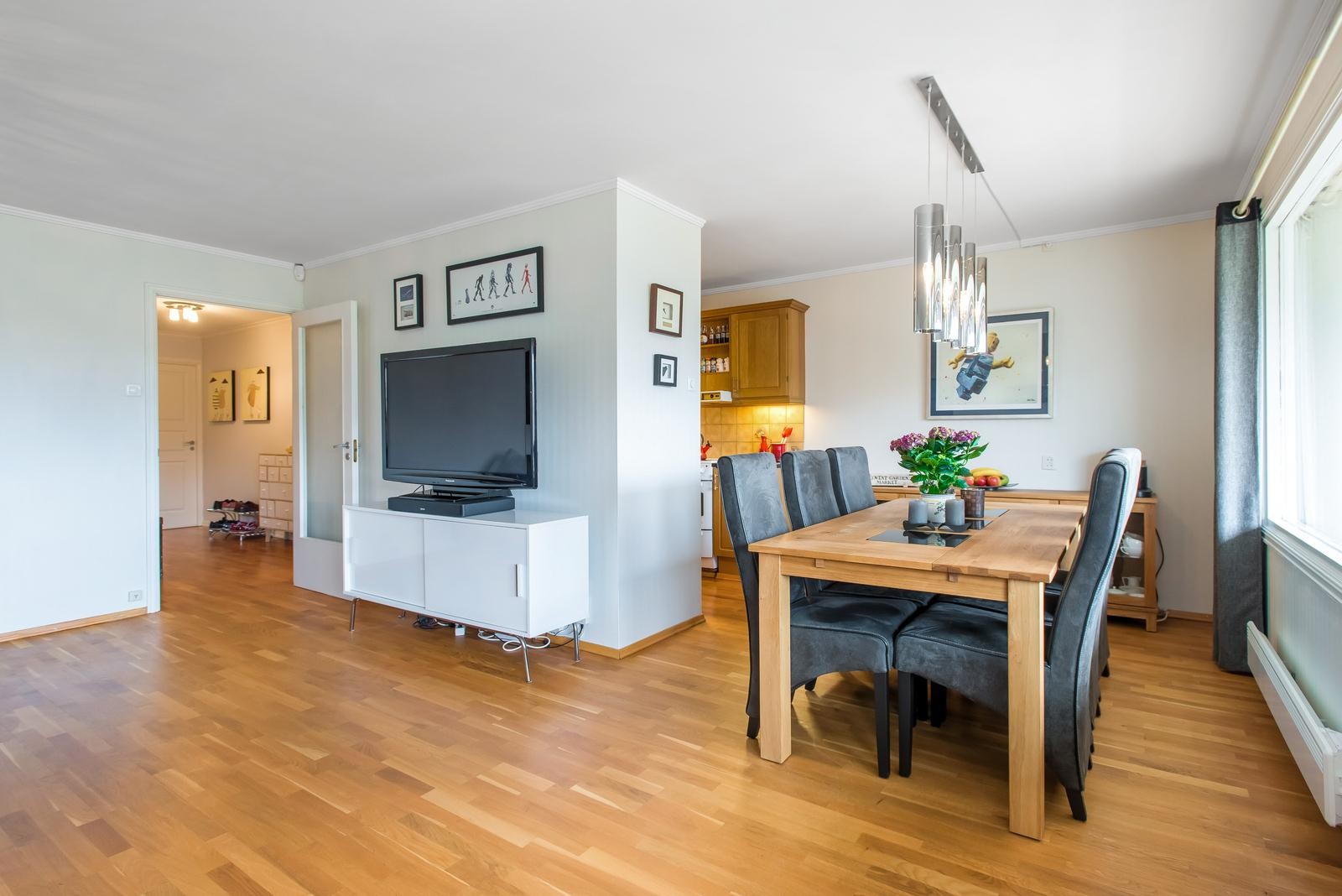 Slalåmveien 5 G - Spisestue Galleribilde