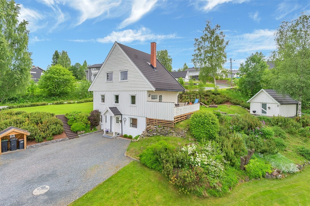 Velkommen til Knut Hamsuns veg 42 Galleribilde