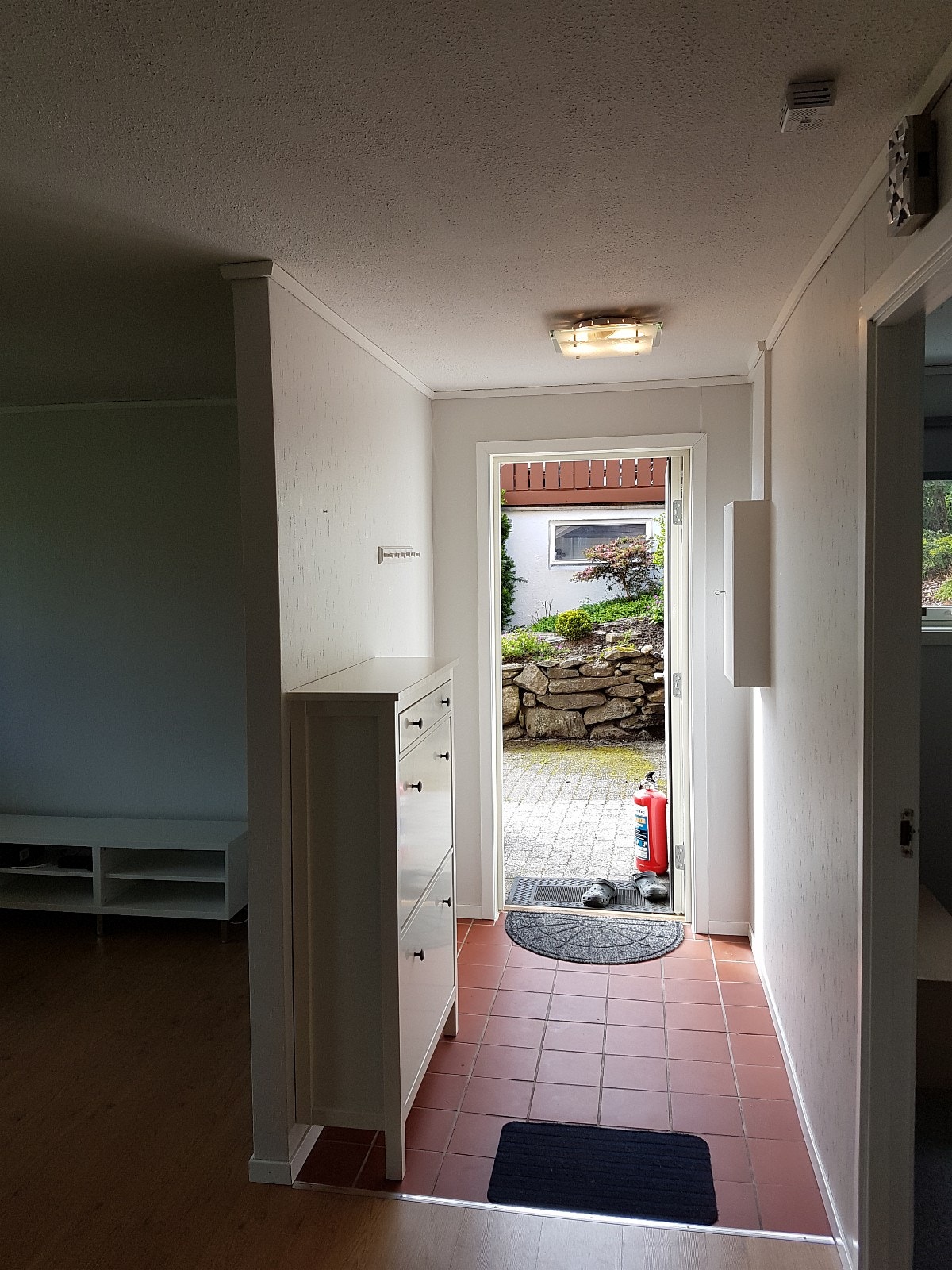 Gang mot stue og ut Galleribilde