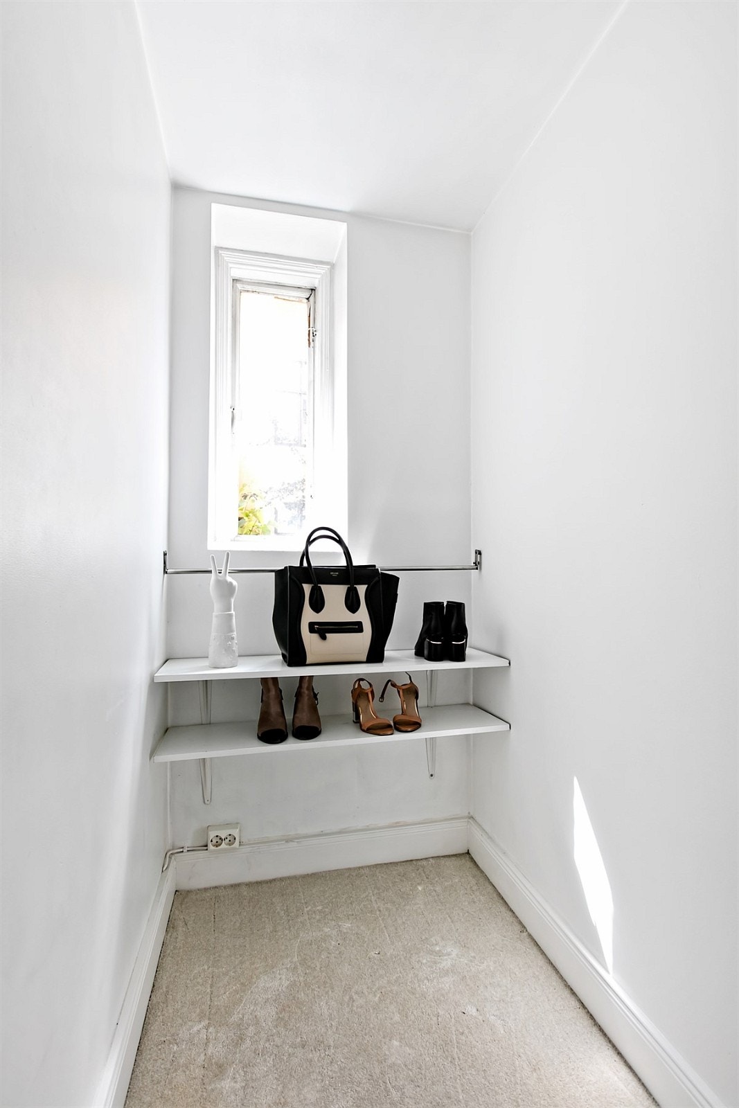 Du har også et praktisk omkledningsrom hvor du kan oppbevare klær og sko. Galleribilde