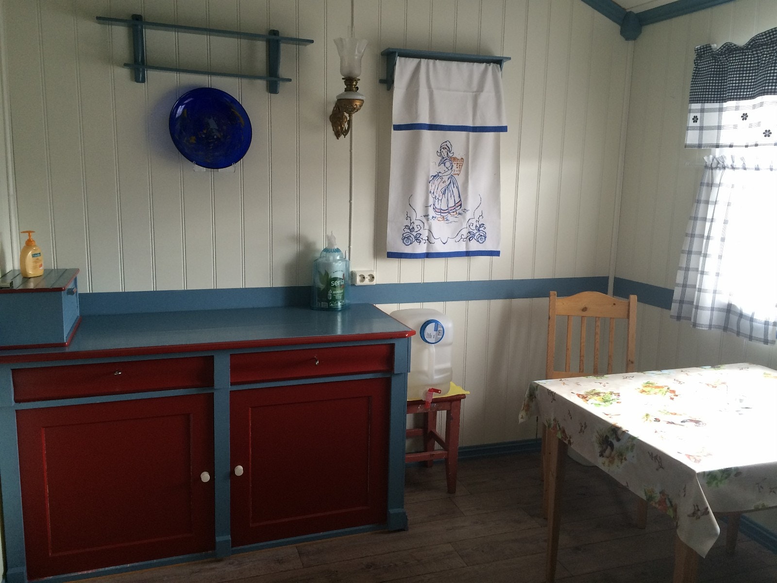 Kjøkkenbenk av det gamle slaget... Galleribilde