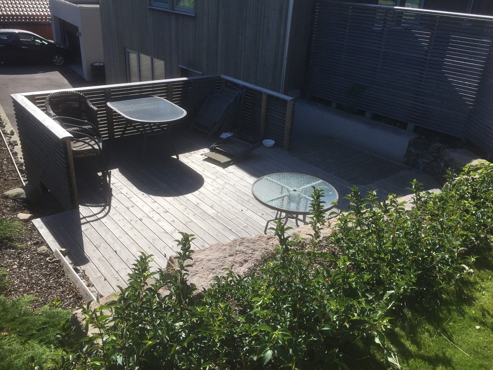 Flott uteplass som leiligheten disponerer. Ettermiddagssol Galleribilde