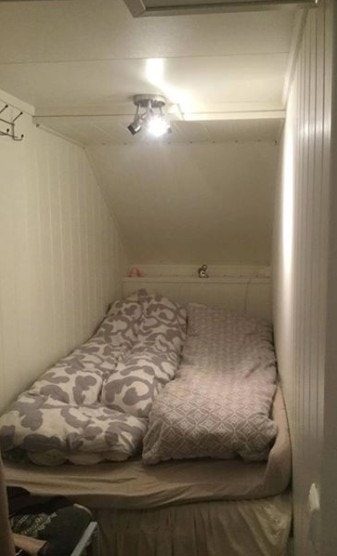 Sovealkove med PC hylle + stikkontakt Galleribilde