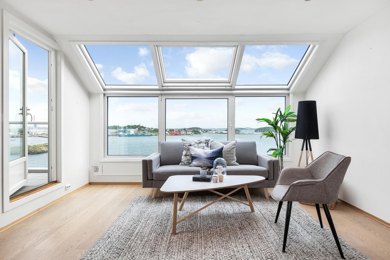 Notar v/Lillian Tunge ønsker deg hjertelig velkommen til Veritashammaren 33! Galleribilde