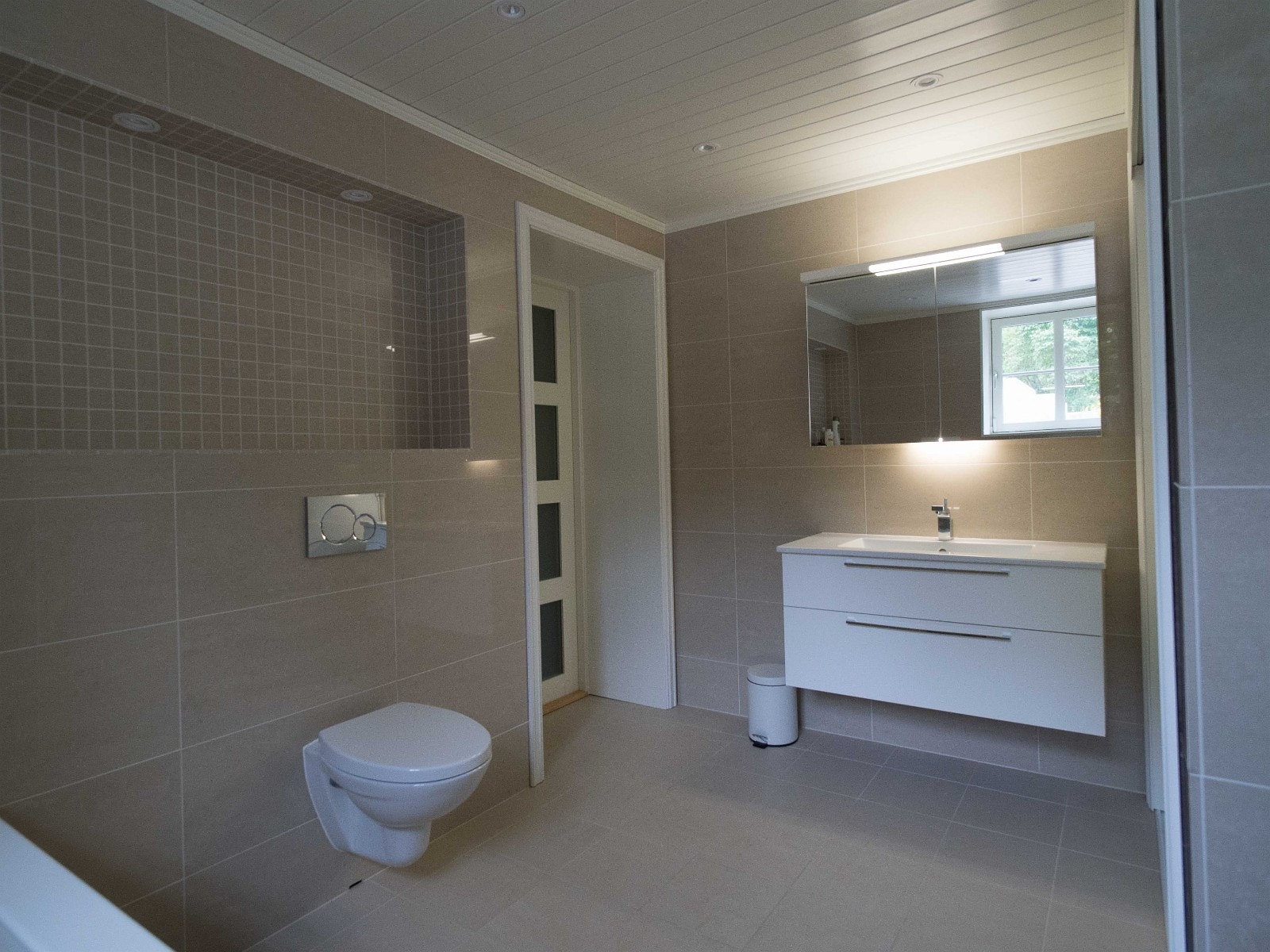 Romslig bad Galleribilde