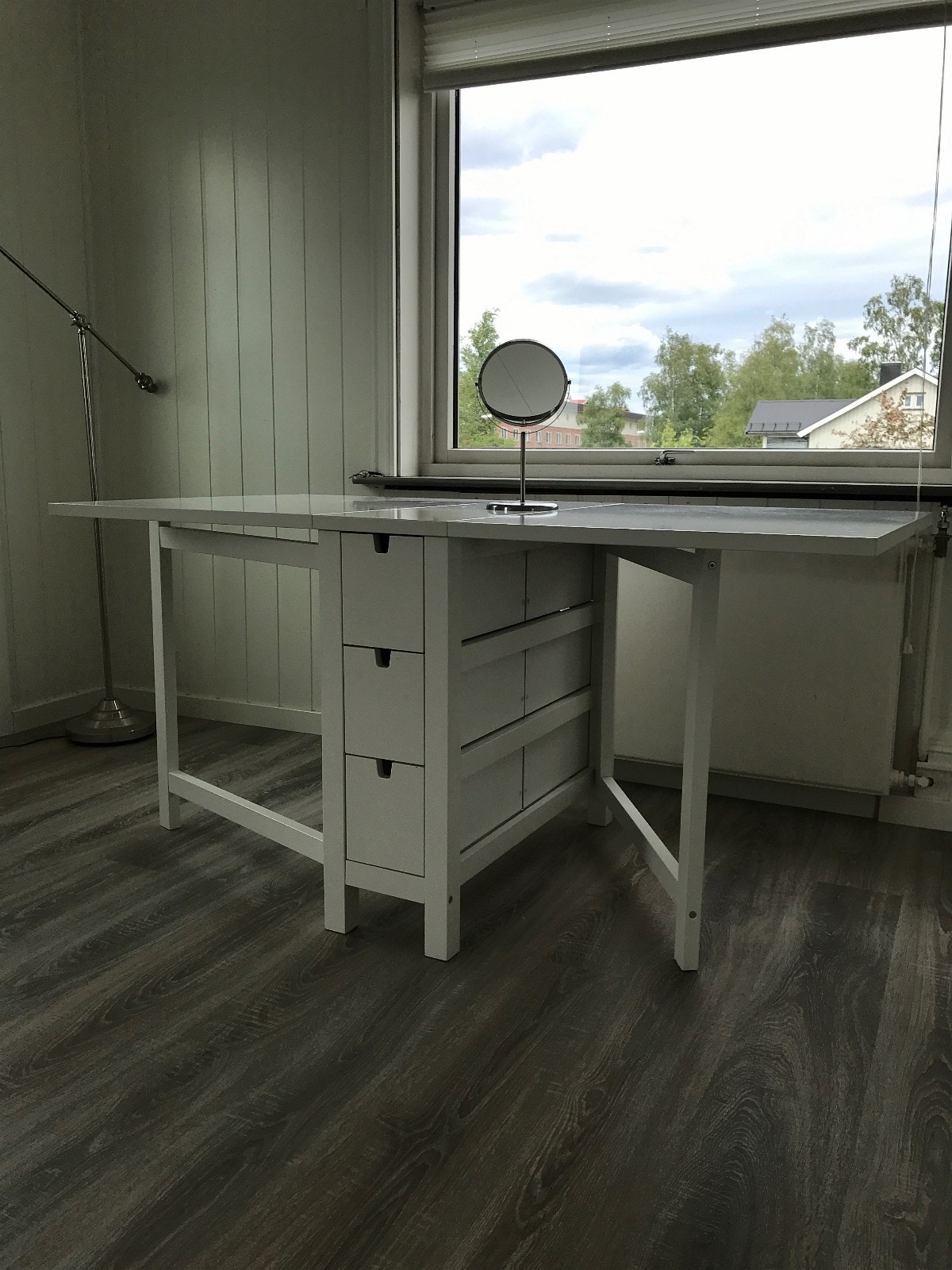 Rom 6: UTLEID 4900kr Galleribilde