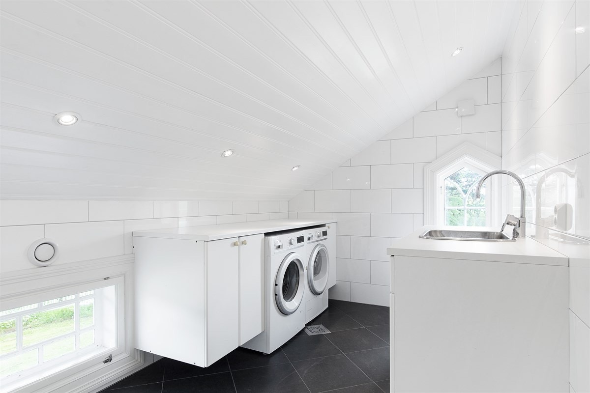 Praktisk vaskerom i 2. etasje. Galleribilde