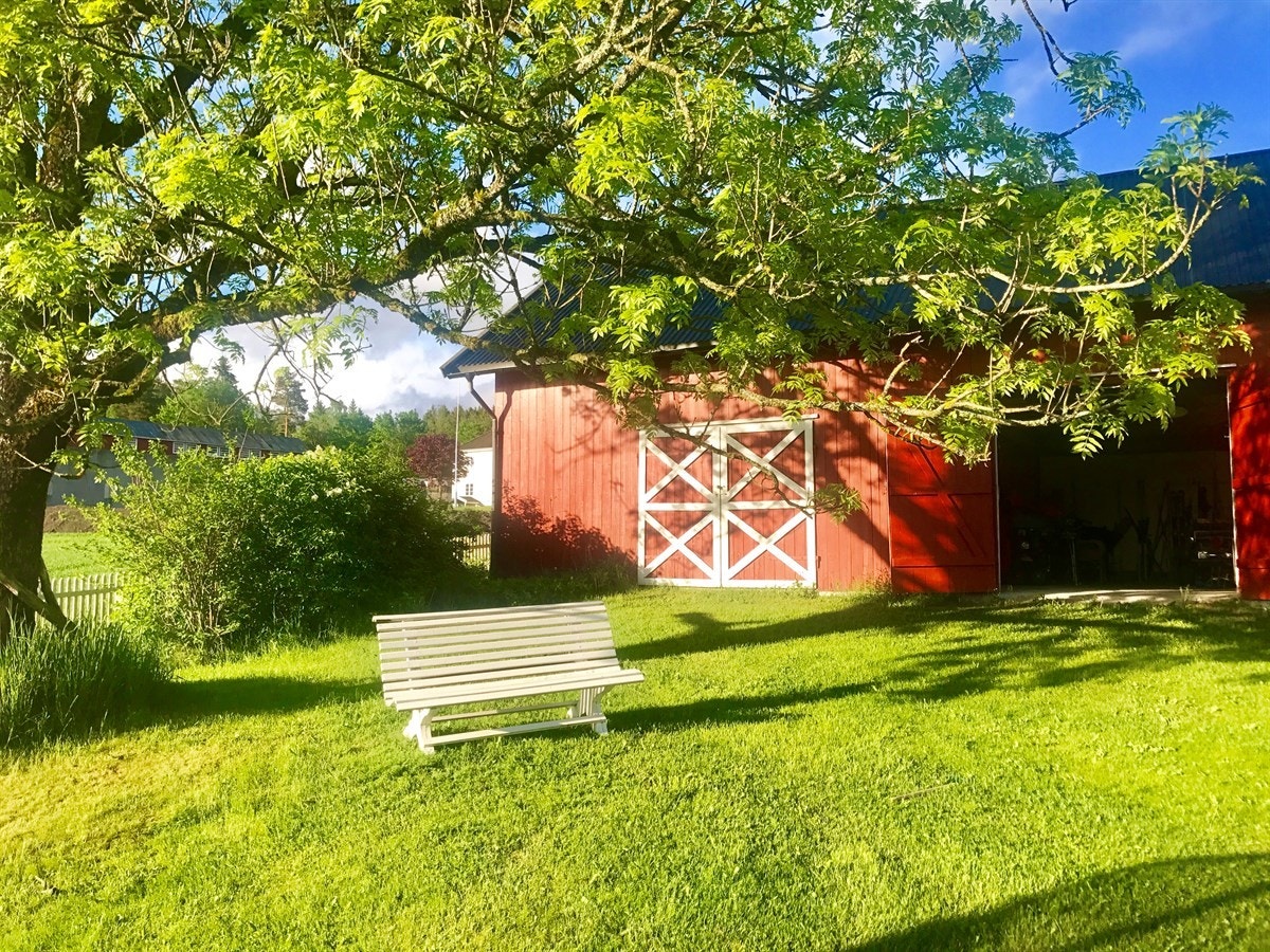 Vognskjul med god lagringsplass. Galleribilde