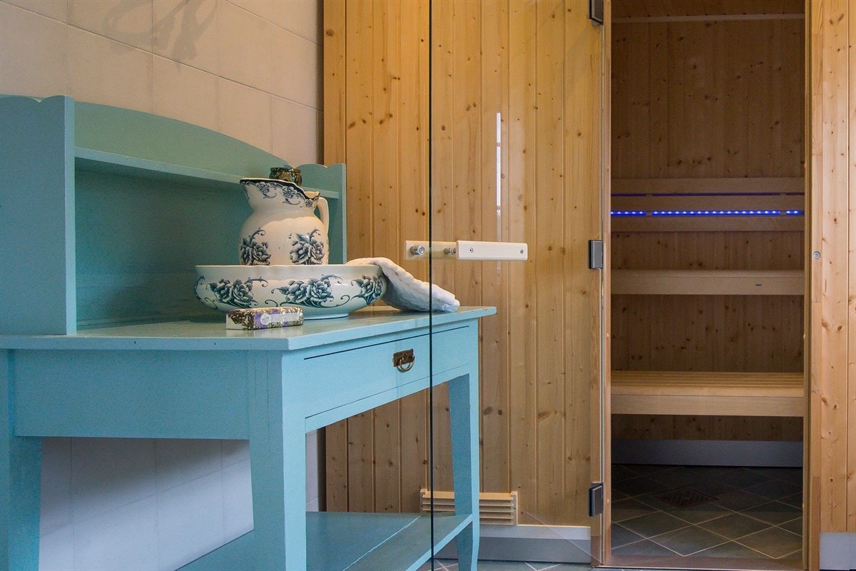 Badet i annekset har badstue. Galleribilde