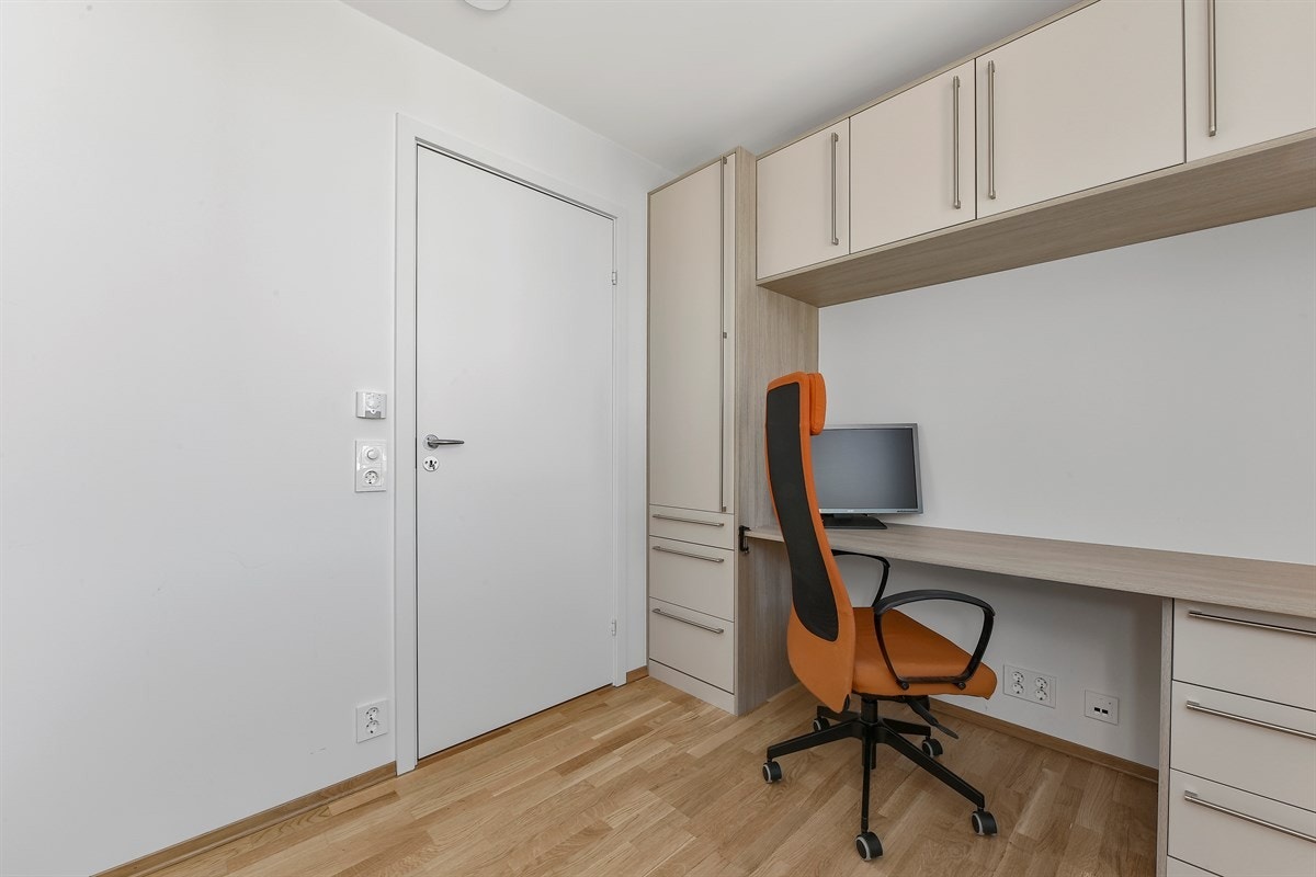 Soverom 2 med plass for garderobeskap. Galleribilde