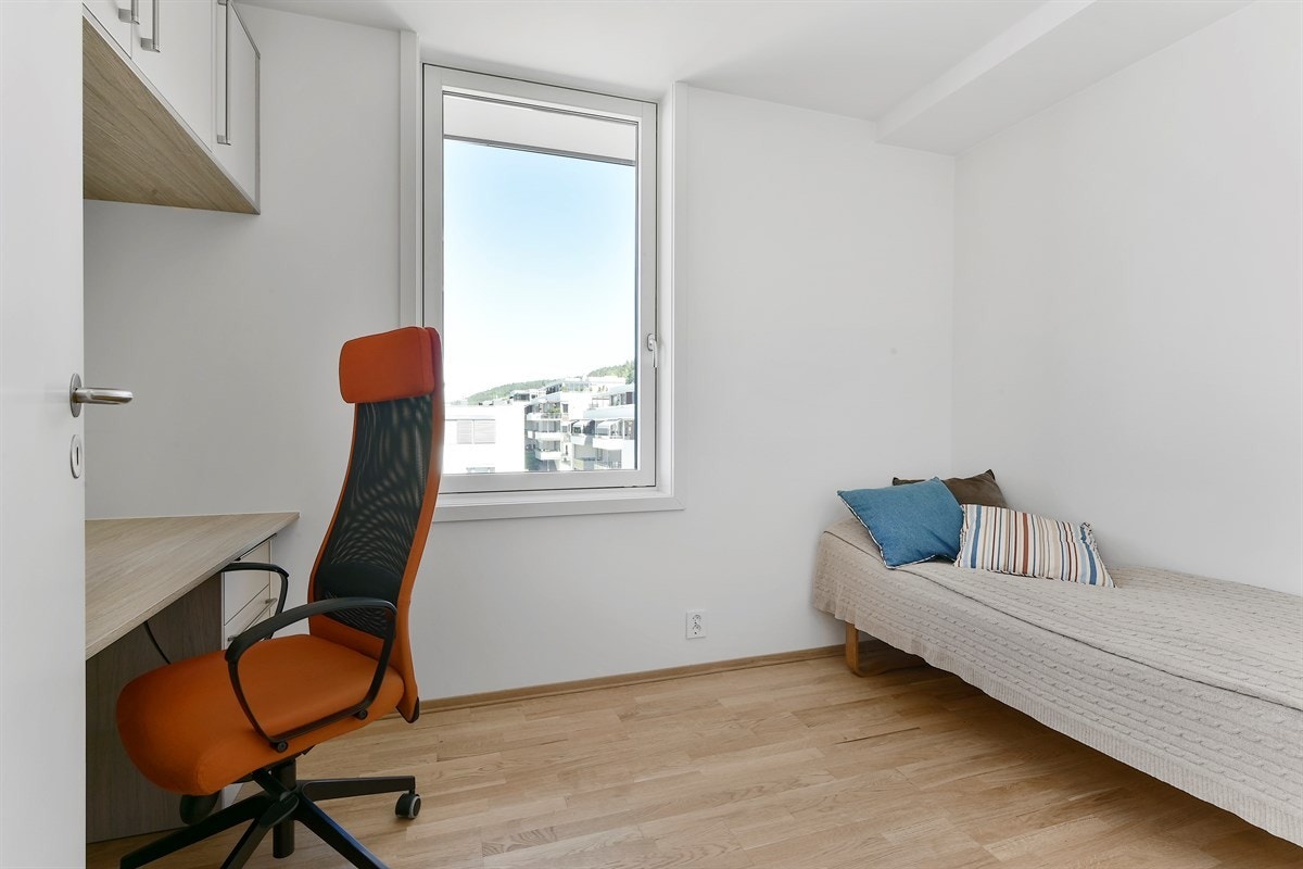 Soverom 2 med plass for garderobeskap. Galleribilde