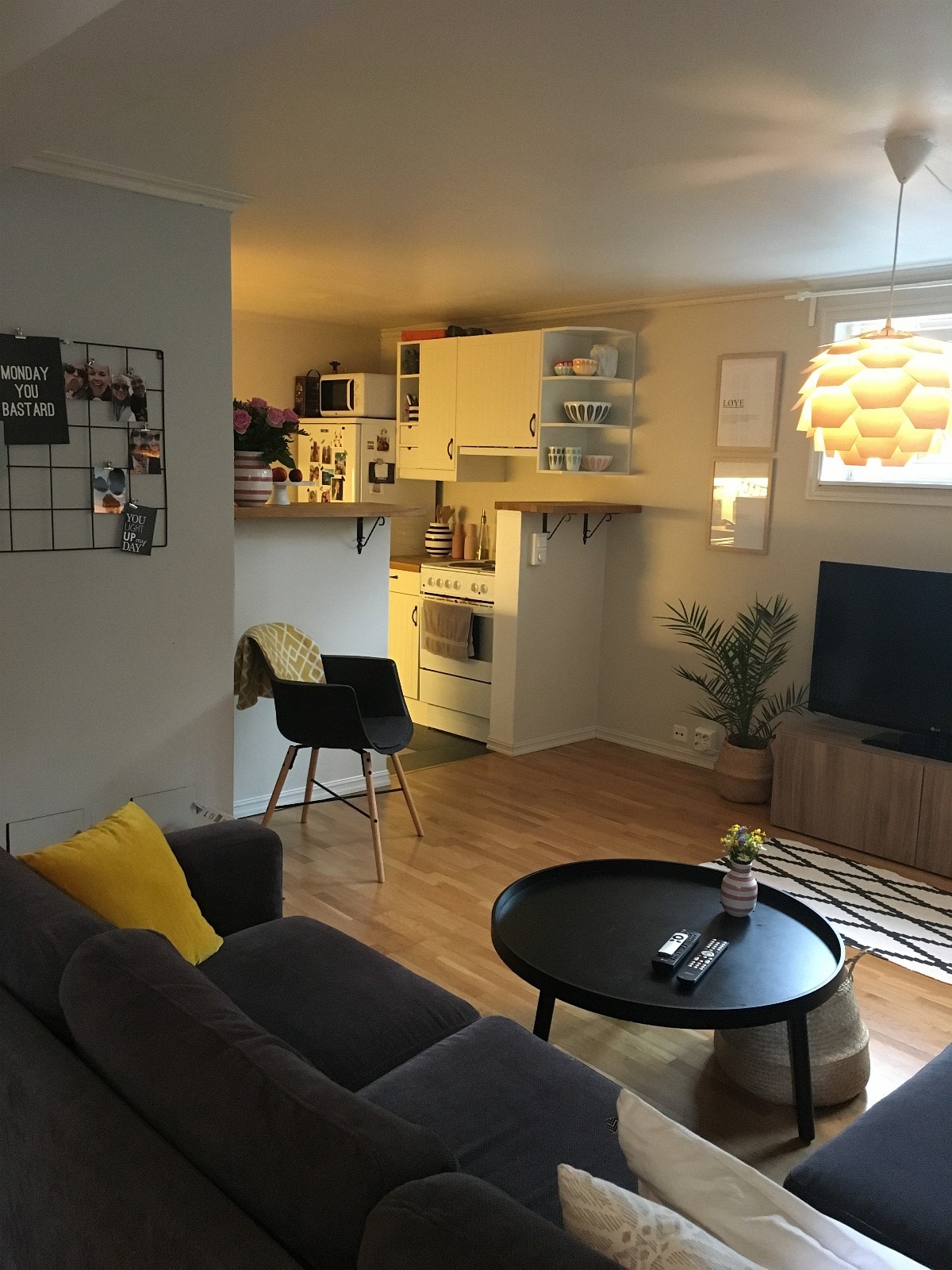 Kjøkken fra stue Galleribilde