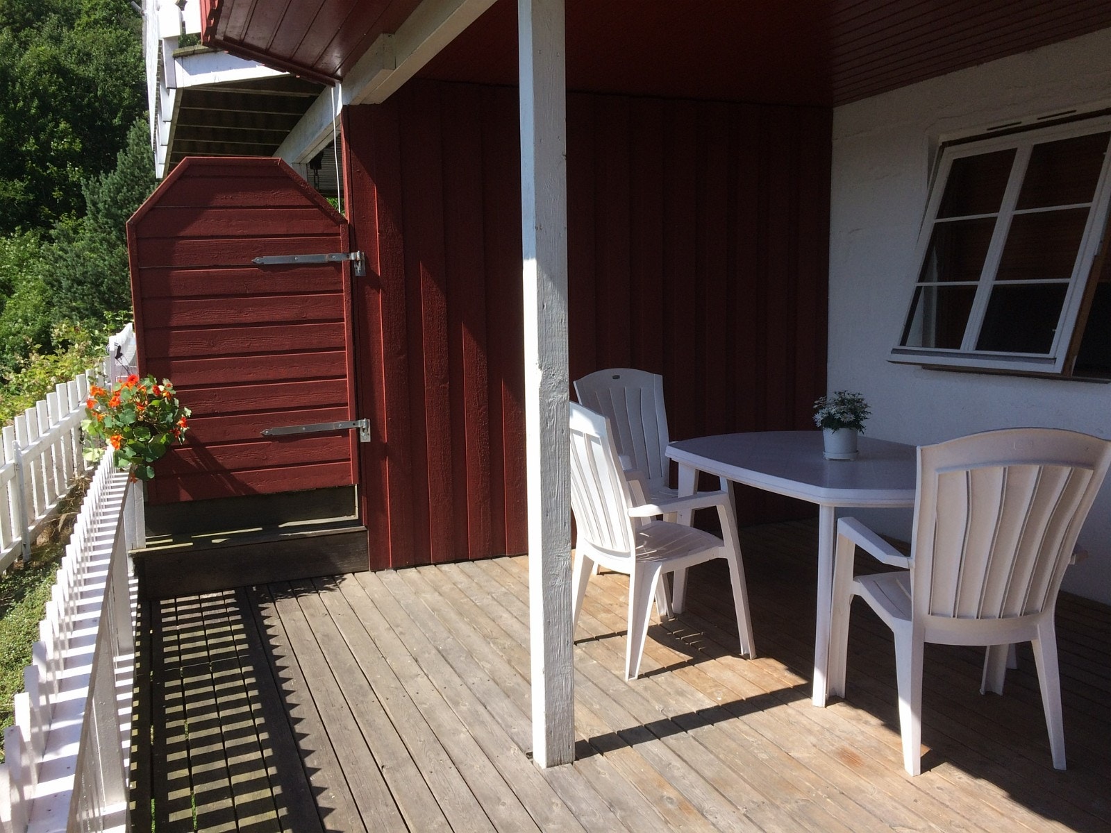 Uteplass Galleribilde