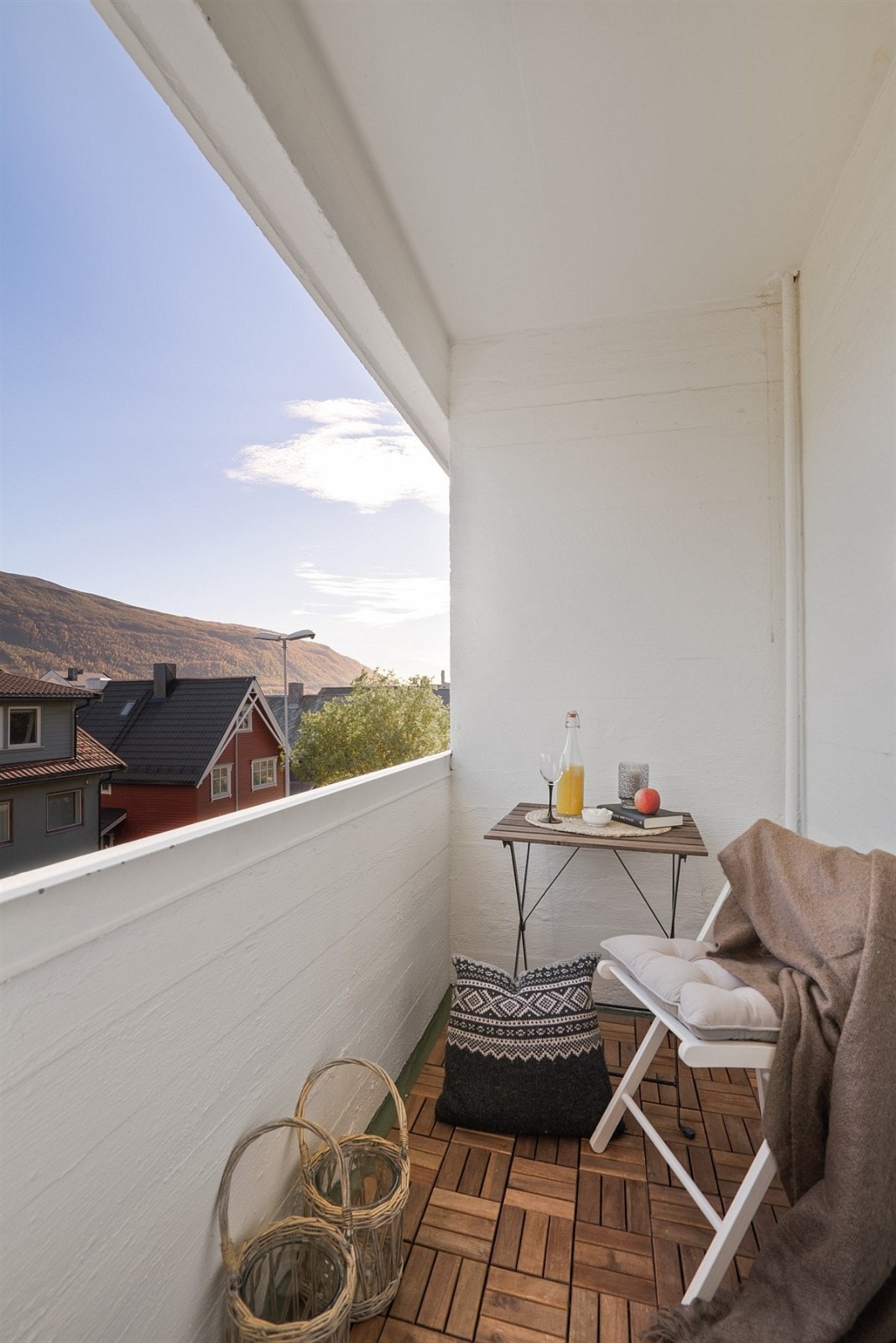 Koselig balkong på ca. 2,4 kvm med flott utsikt Galleribilde