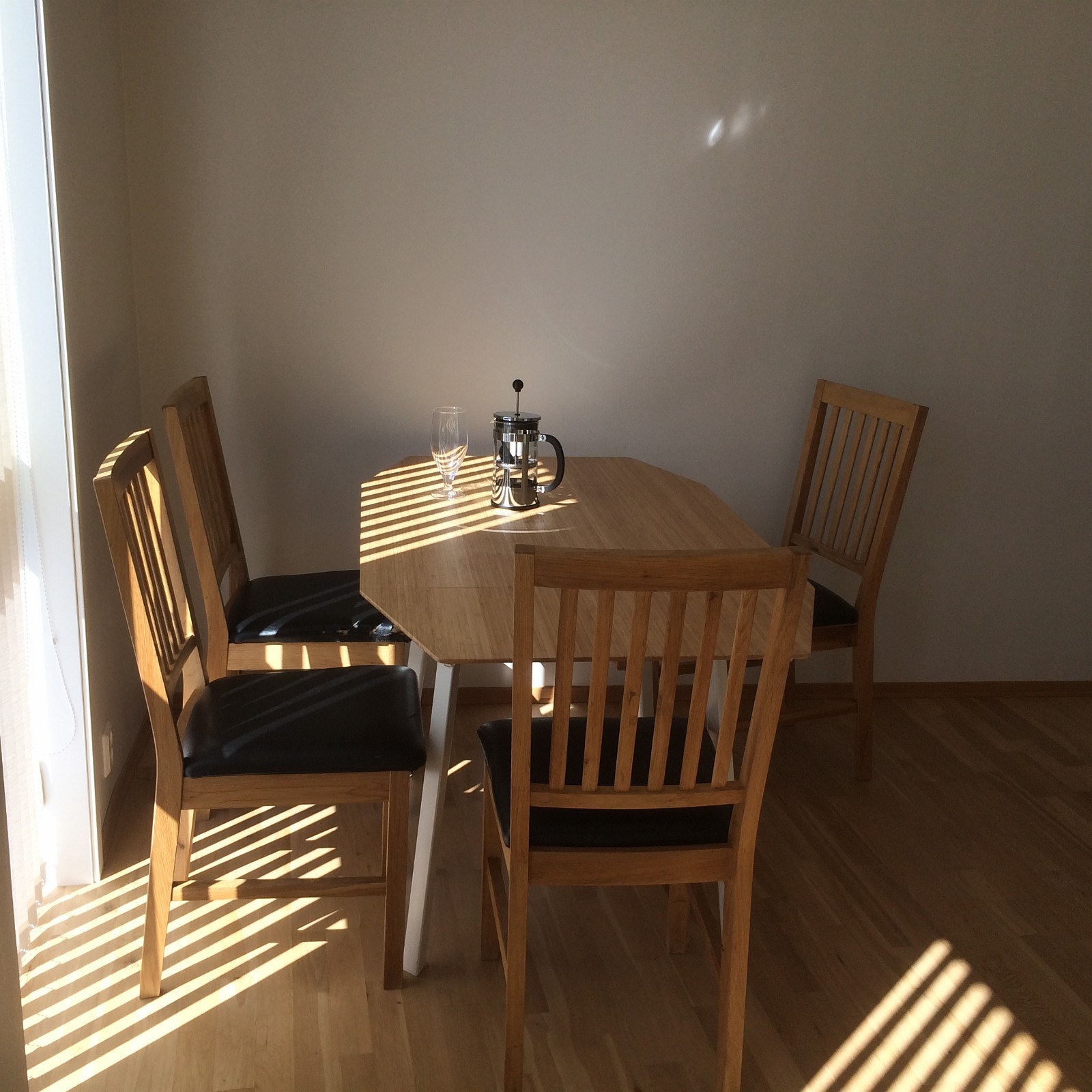 Kjøkenbord Galleribilde