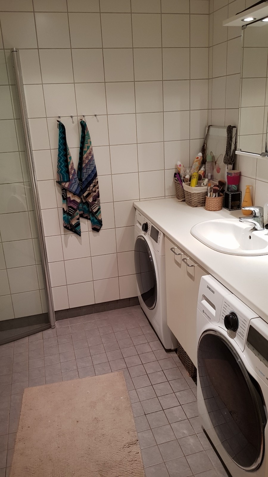 Bad, ny vaskemaskin og tørketrommel er inkl Galleribilde