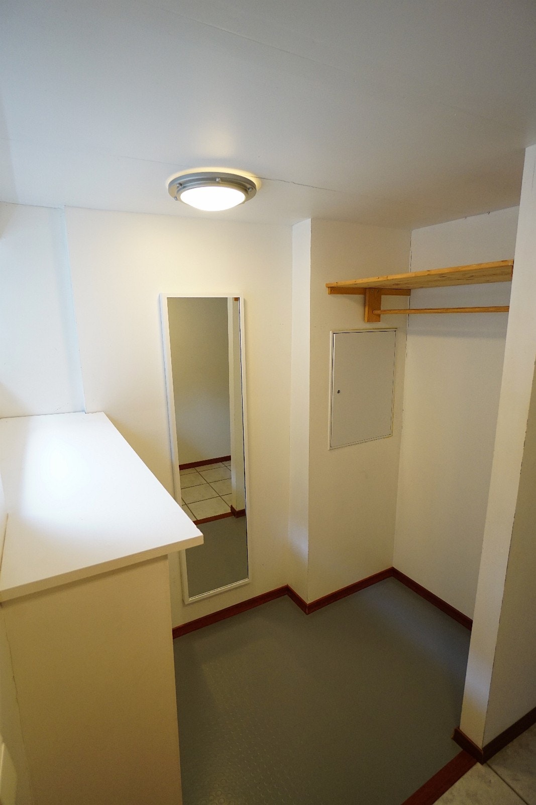 Entré med god plass til å henge fra seg Galleribilde